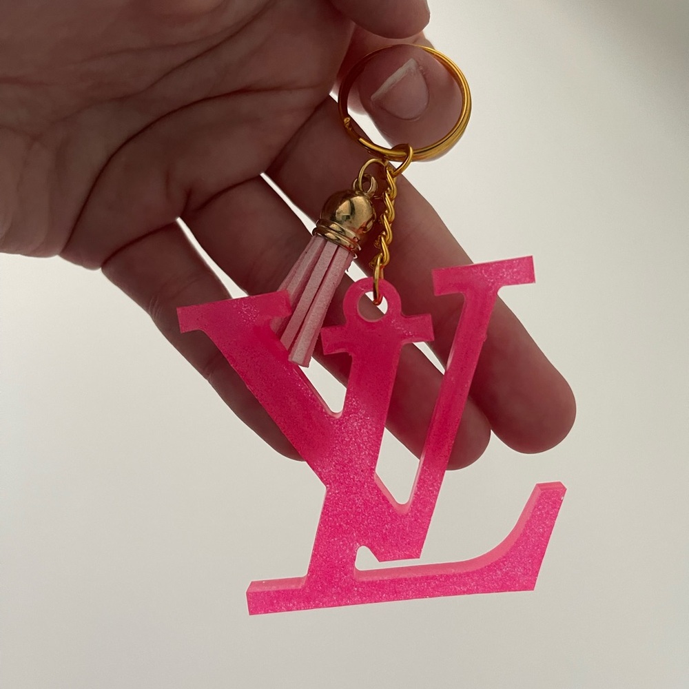 Handmade Larger L V Keychain - Picture 2 of 8